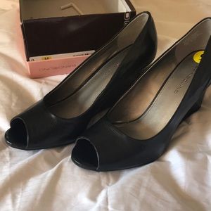 Bandolino platform wedge heels 👠